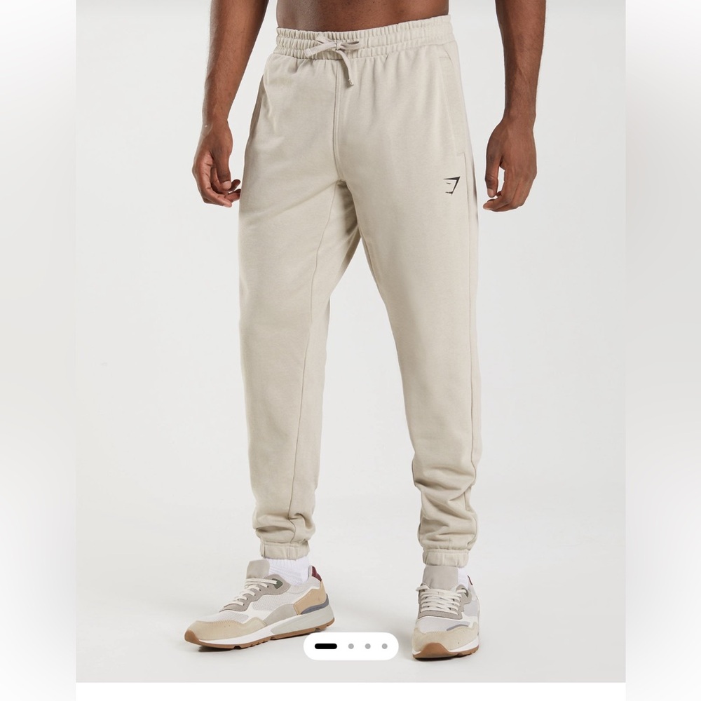 GYMSHARK ESSENTIAL OVERSIZED JOGGERS